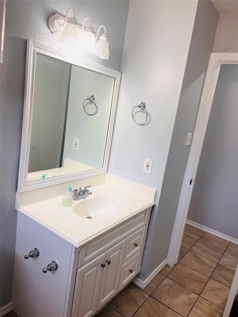 3910 Hidden Glen Drive - Photo 16