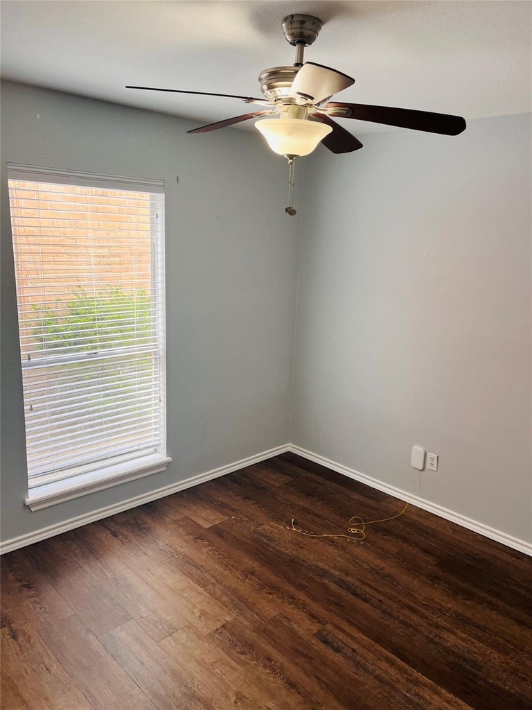 3910 Hidden Glen Drive - Photo 13