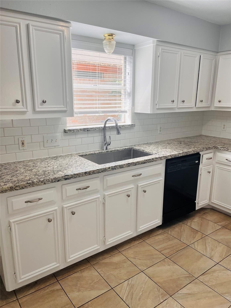 3910 Hidden Glen Drive - Photo 20