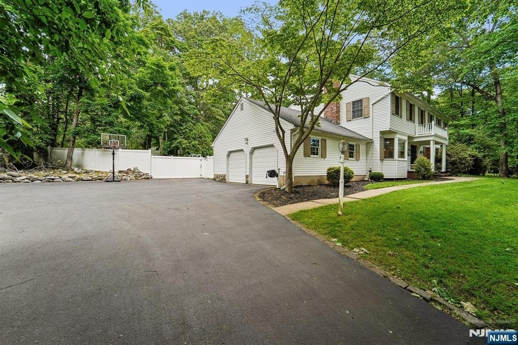 105 Deerhorn - Photo 1
