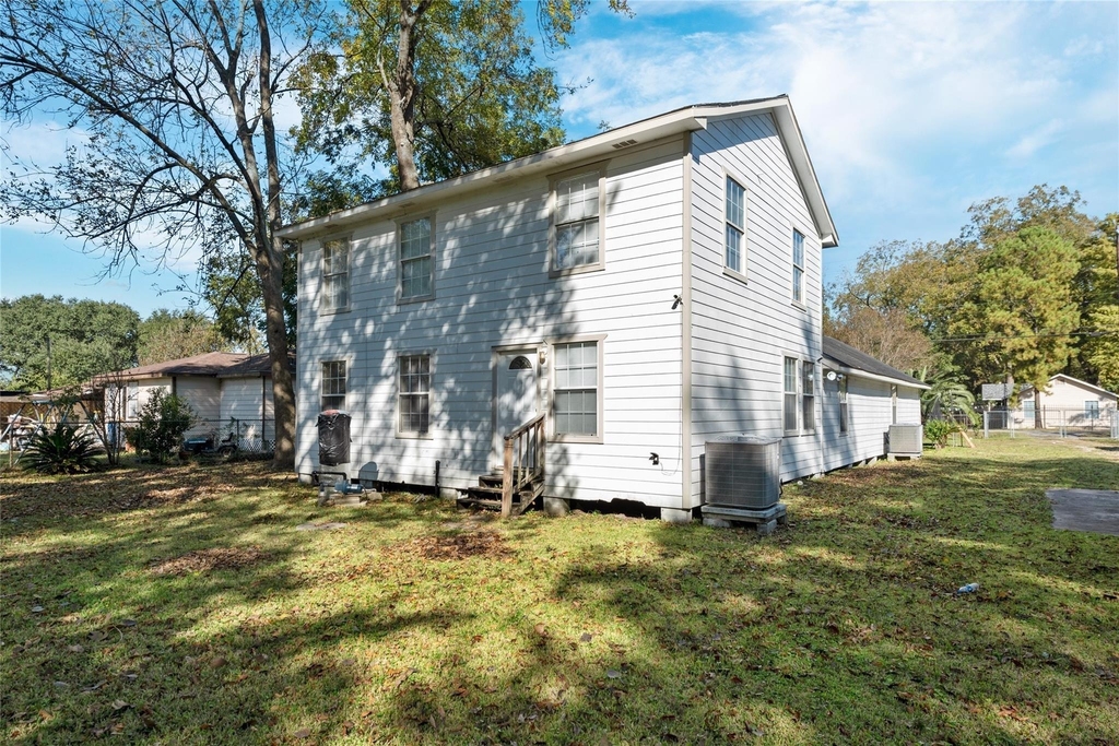 1728 Connorvale Road - Photo 20