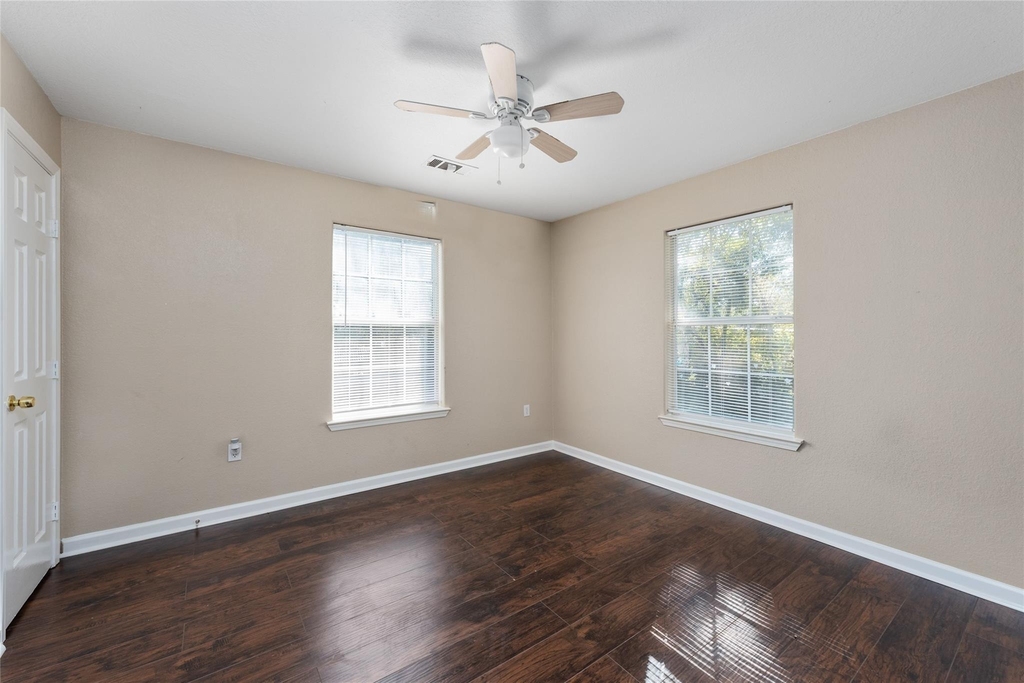 1728 Connorvale Road - Photo 17