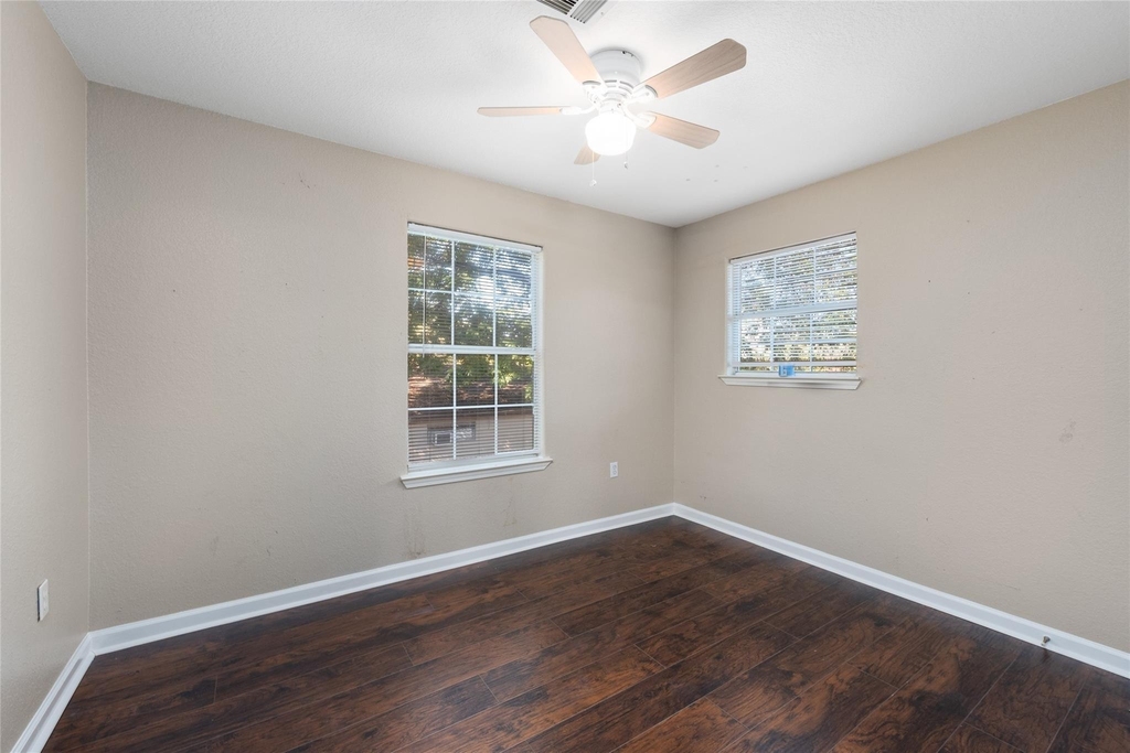 1728 Connorvale Road - Photo 15