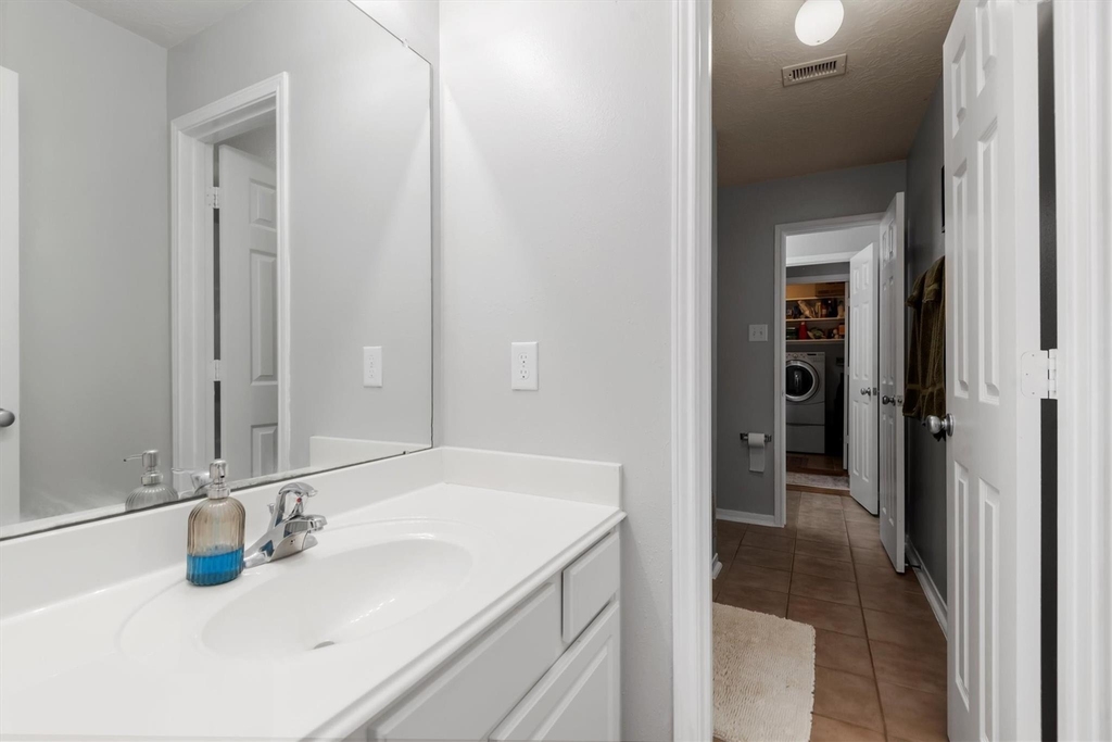 5614 Savannah Woods Lane - Photo 12