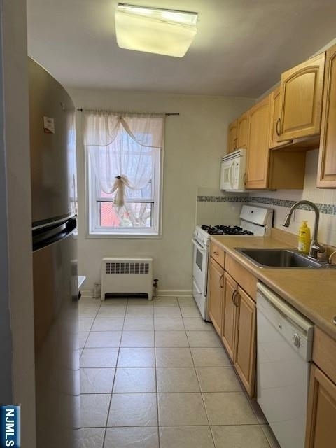 2350 Linwood - Photo 2