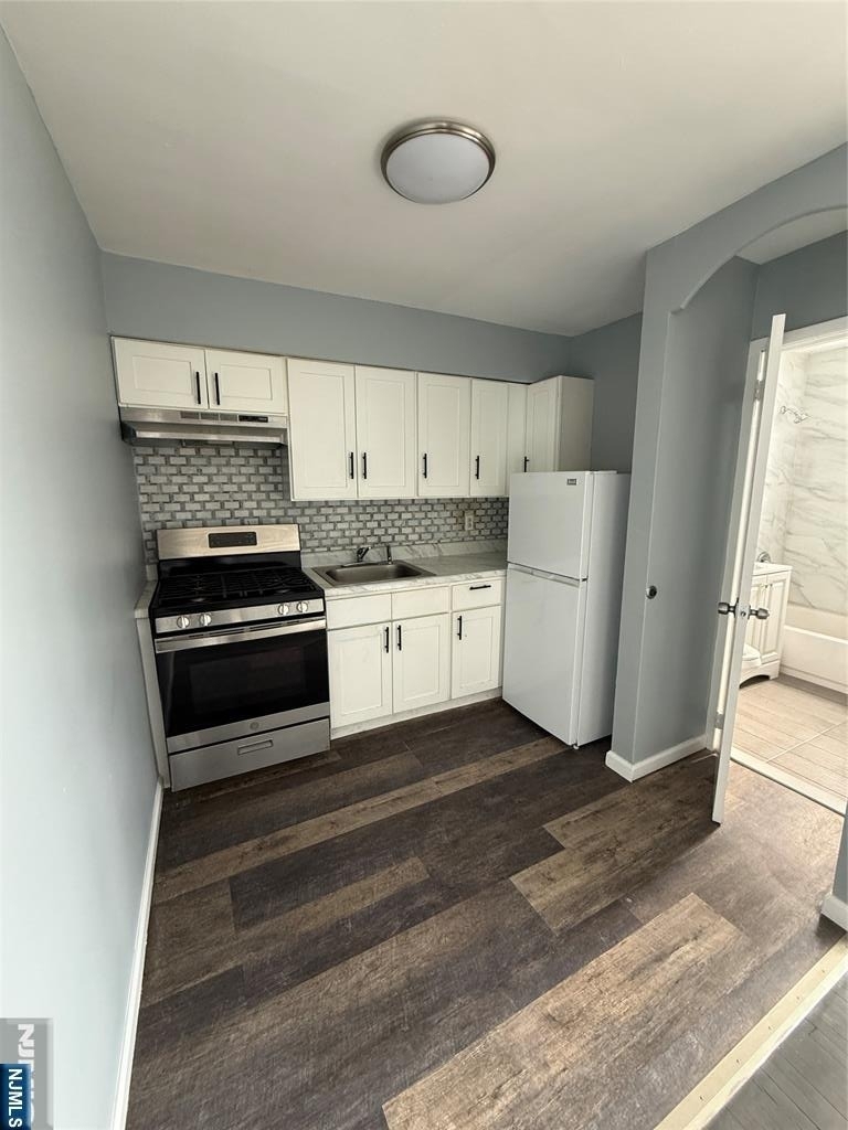 1425 E Saint George - Photo 1