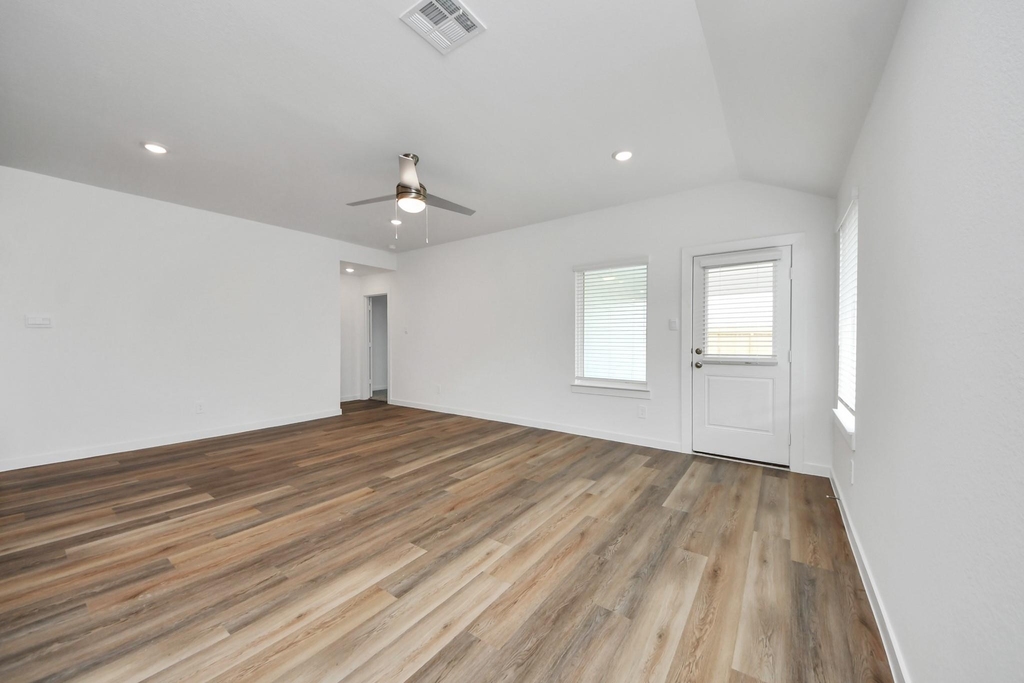 9035 Rose Water Trail - Photo 21