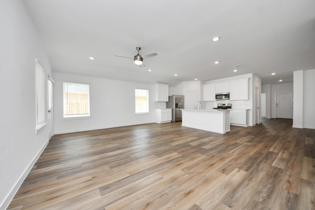9035 Rose Water Trail - Photo 24