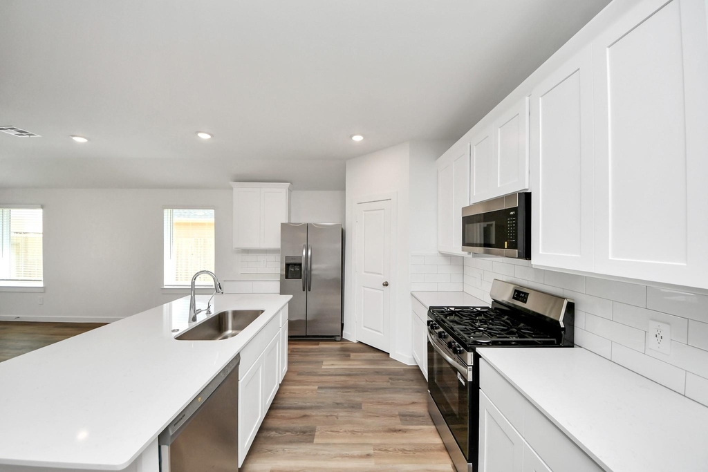 9035 Rose Water Trail - Photo 16