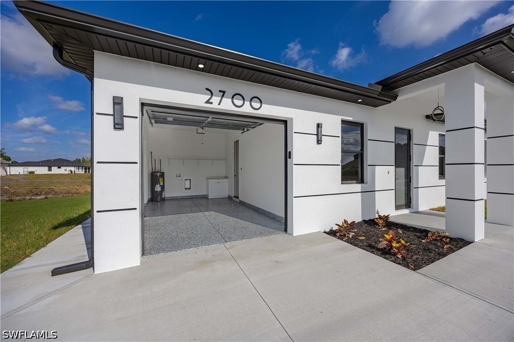 2700 49th Street Sw - Photo 2
