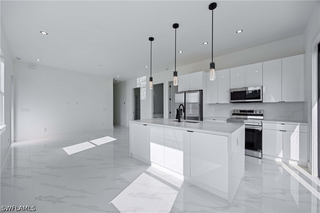 2700 49th Street Sw - Photo 8