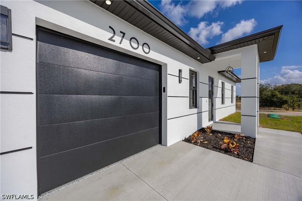 2700 49th Street Sw - Photo 3