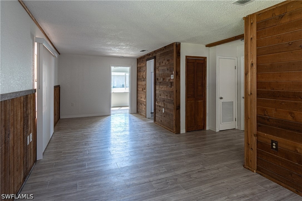 2352 Sunny View Drive - Photo 2