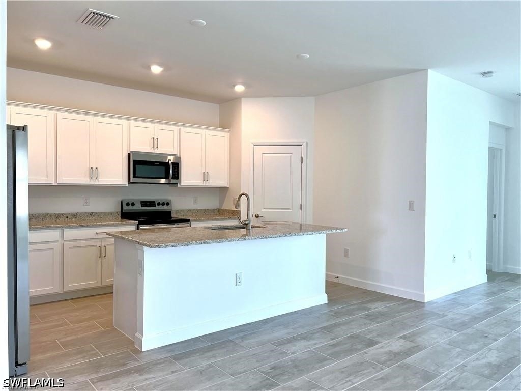 10525 Timber Creek Drive - Photo 4