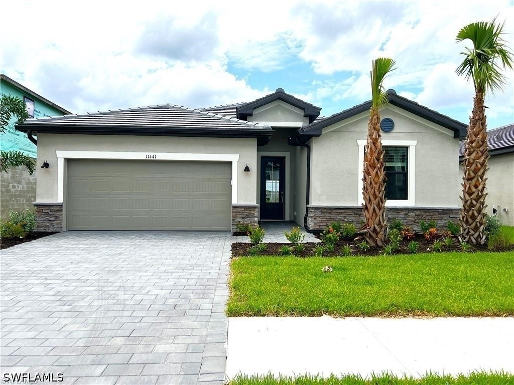 10525 Timber Creek Drive - Photo 0