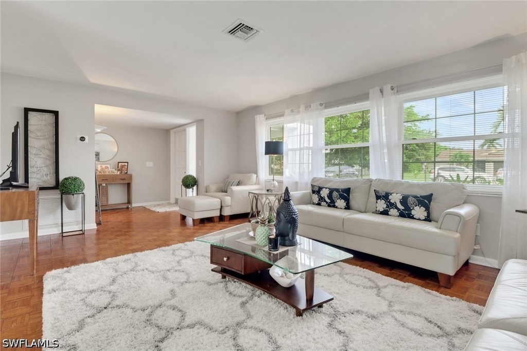 4556 Lakewood Boulevard - Photo 2