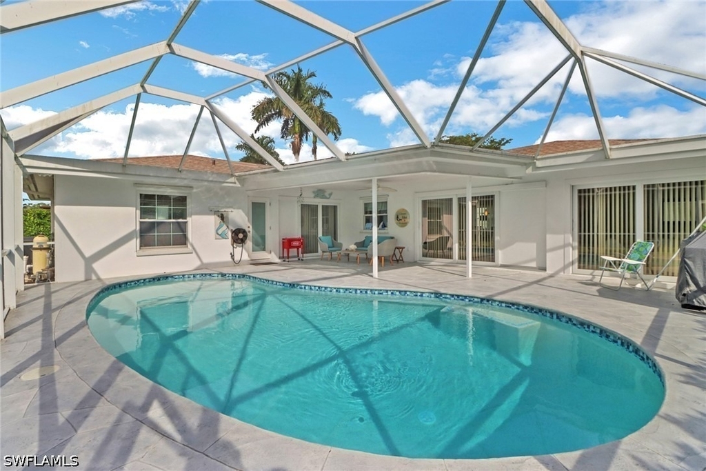4556 Lakewood Boulevard - Photo 0