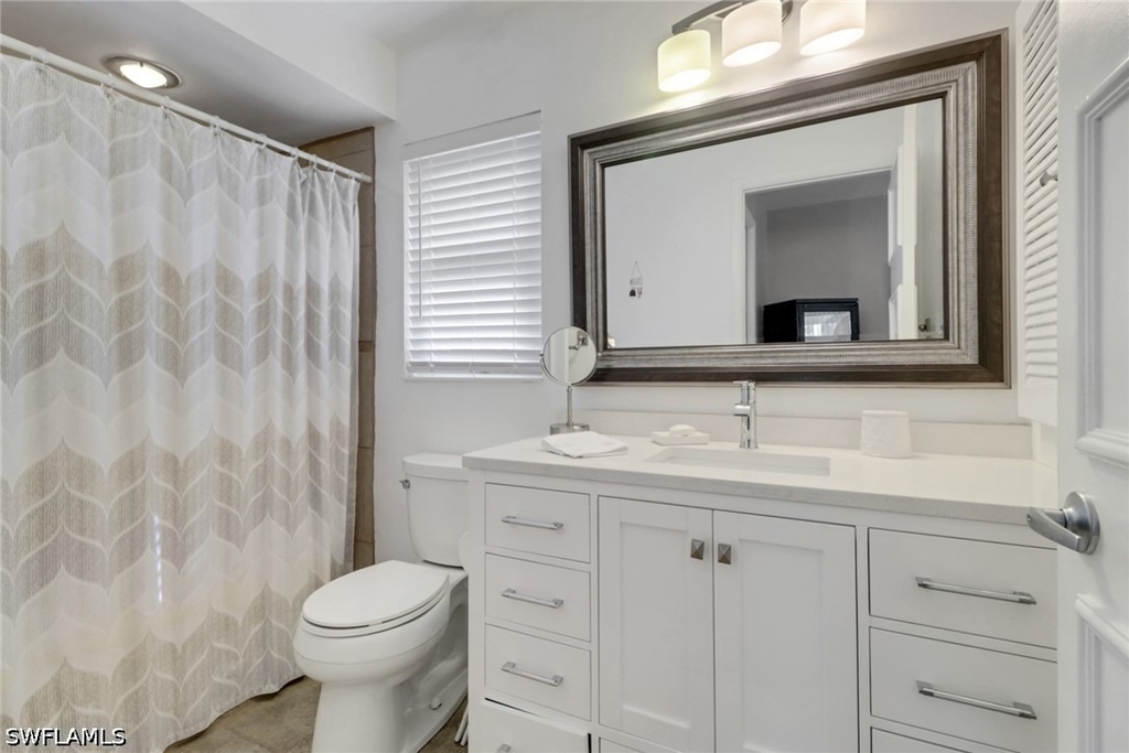 4556 Lakewood Boulevard - Photo 8