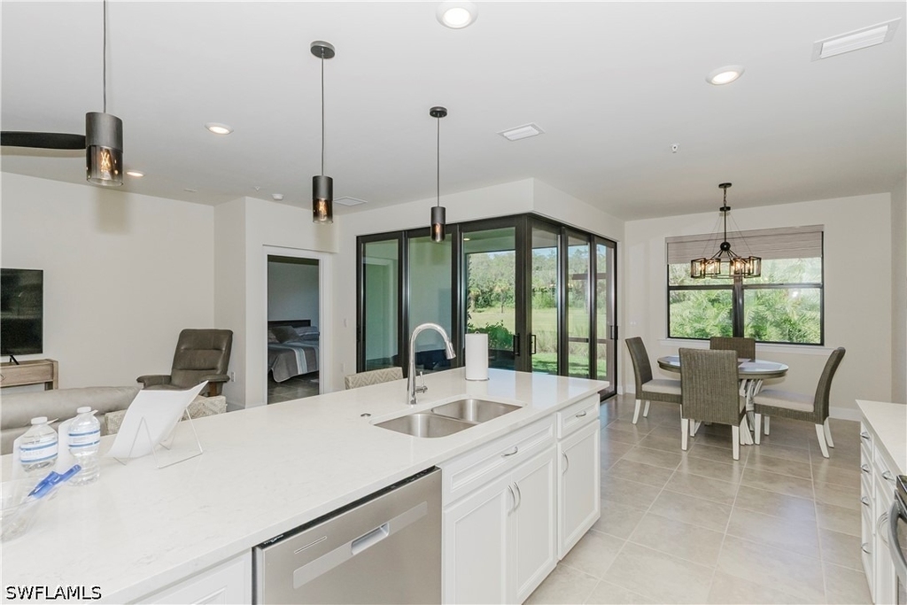 5697 Mayflower Way - Photo 4