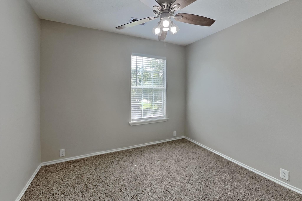 6211 Gillian Park Drive - Photo 10