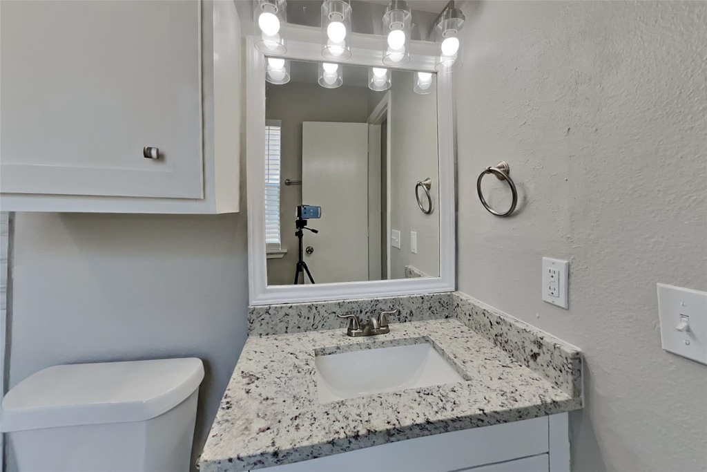 6211 Gillian Park Drive - Photo 8