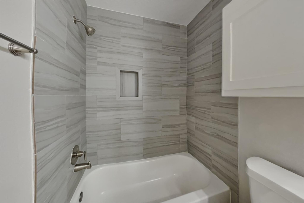6211 Gillian Park Drive - Photo 15