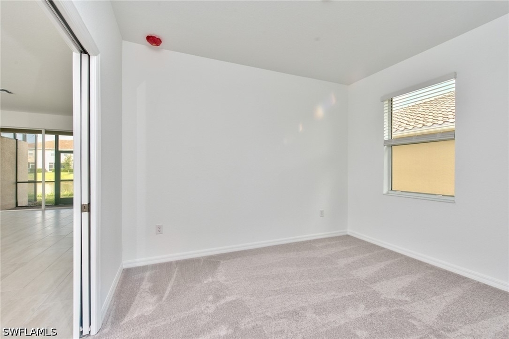 2591 Vine Avenue - Photo 14