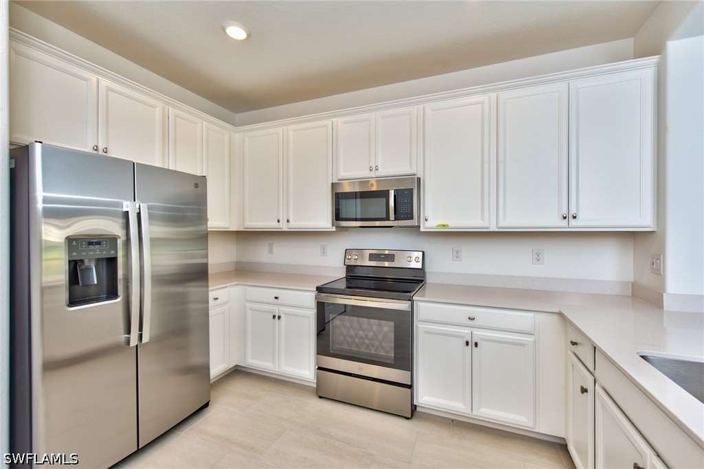 2591 Vine Avenue - Photo 7