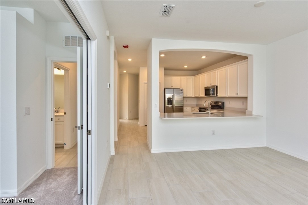 2591 Vine Avenue - Photo 3