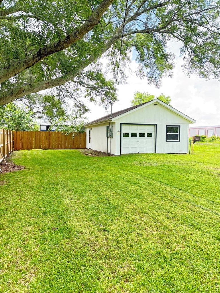 11414 Sralla Road - Photo 3