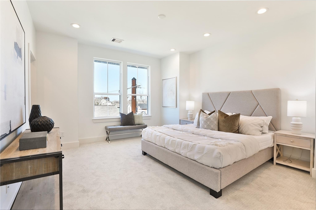 1020 W 15th 1/2 Street - Photo 26