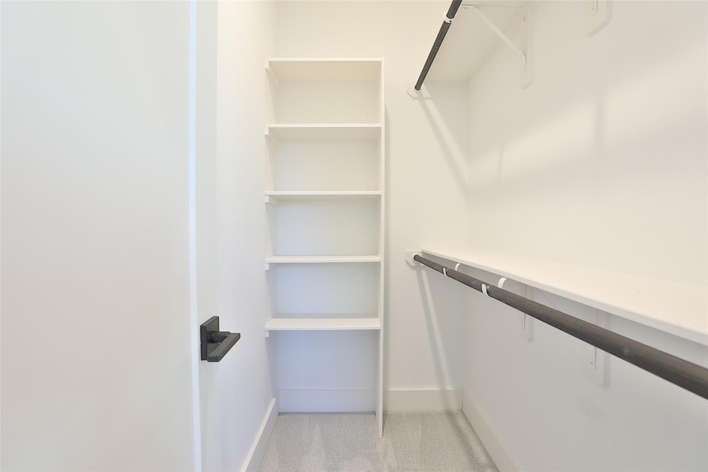 1020 W 15th 1/2 Street - Photo 30