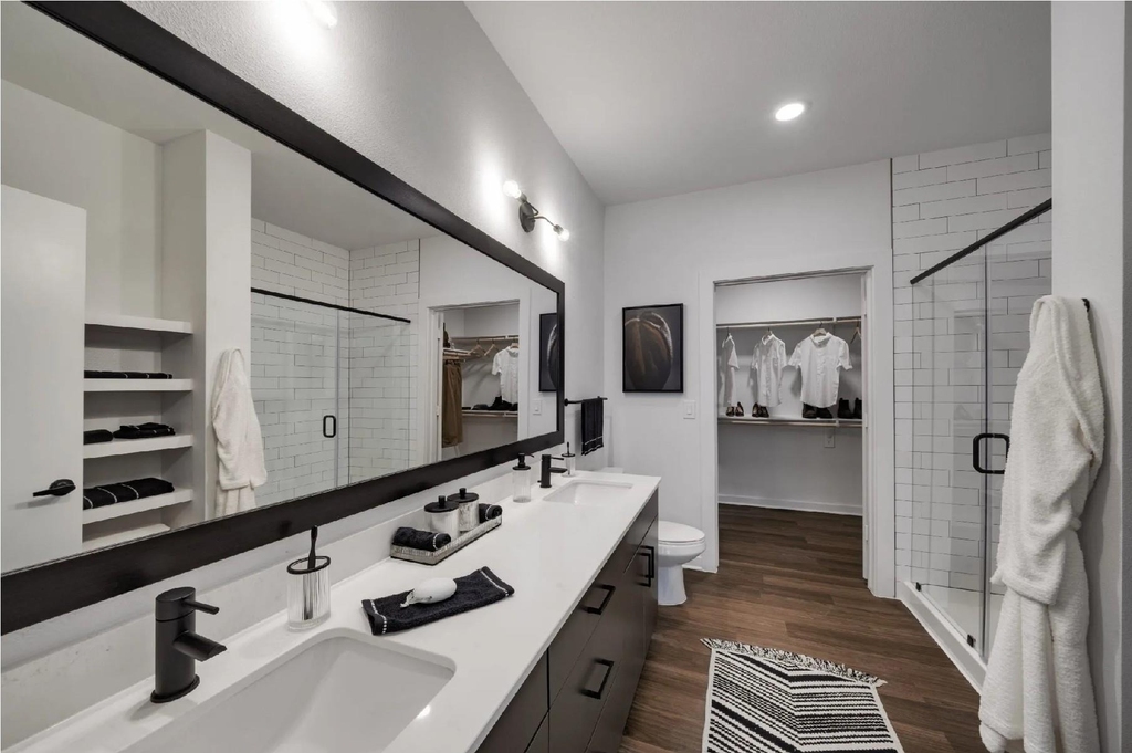 10421 Deerwood Road - Photo 5