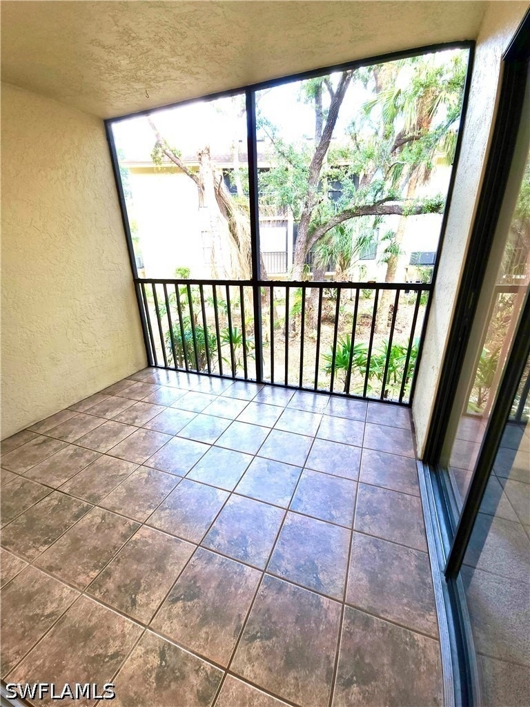 15075 Parkside Drive - Photo 5