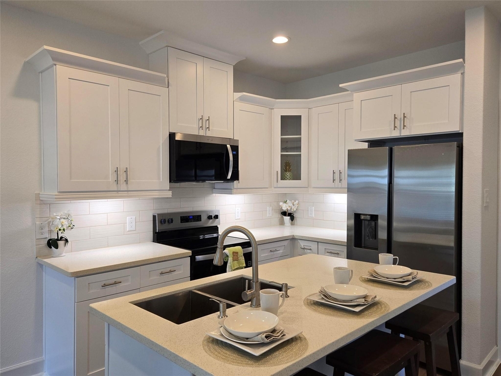 16710 Timberglen - Photo 1
