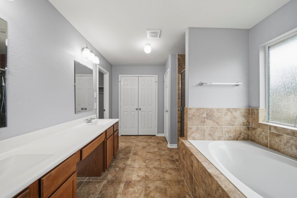 2306 Emerald Stone Court - Photo 9