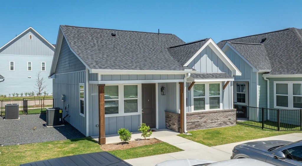10503 Peek Road - Photo 0