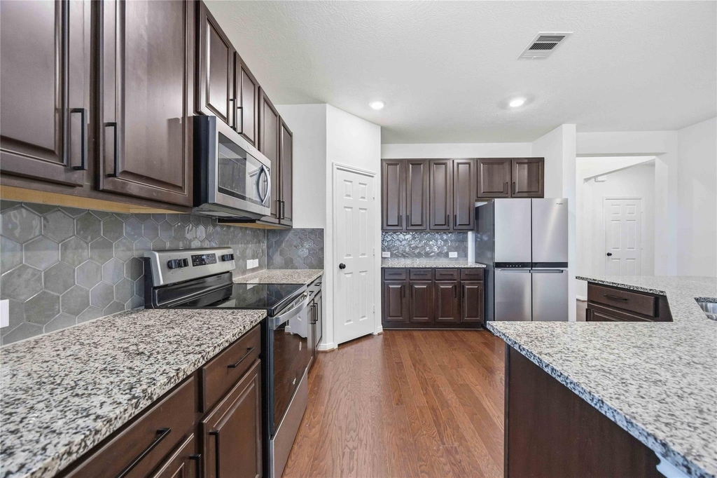 7627 Coral Key Drive - Photo 6