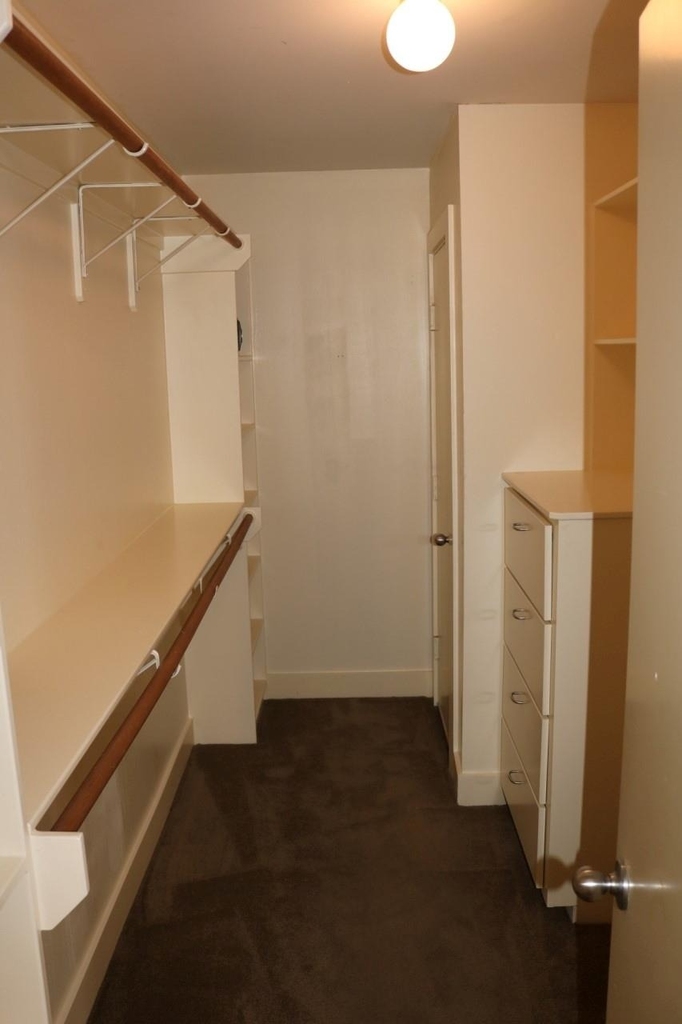 1046 W 25th Street - Photo 20