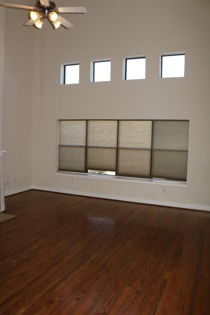 1046 W 25th Street - Photo 6