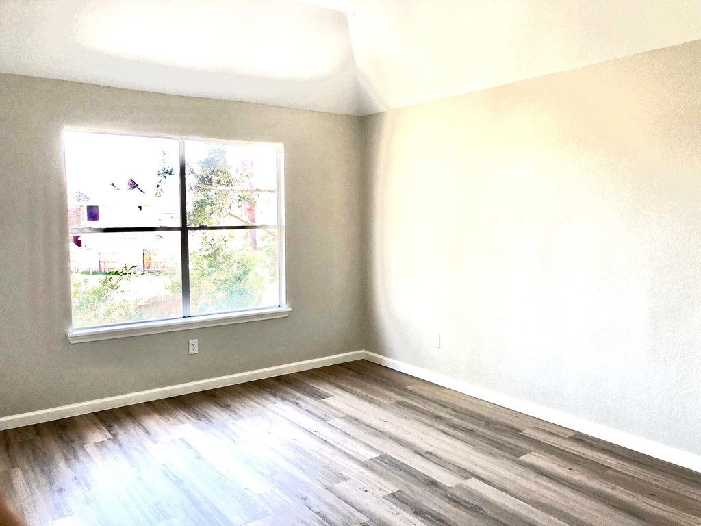 5711 Silver Bay Court - Photo 28