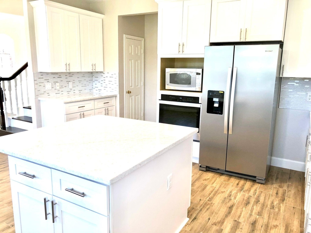 5711 Silver Bay Court - Photo 7