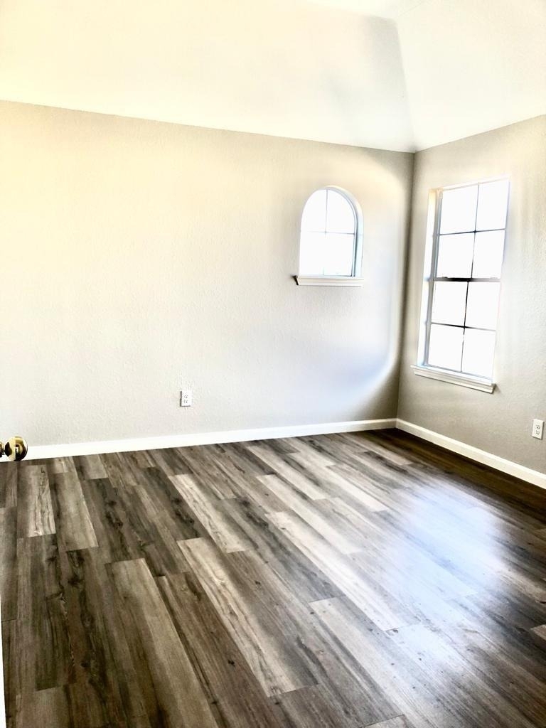 5711 Silver Bay Court - Photo 34