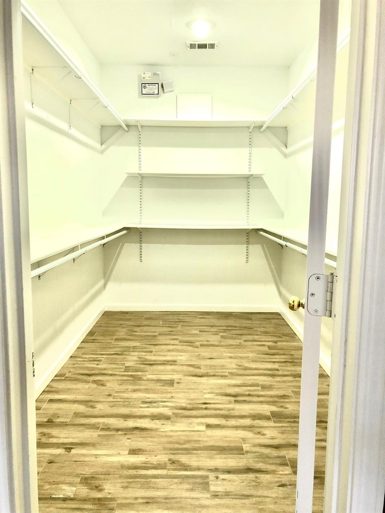 5711 Silver Bay Court - Photo 20