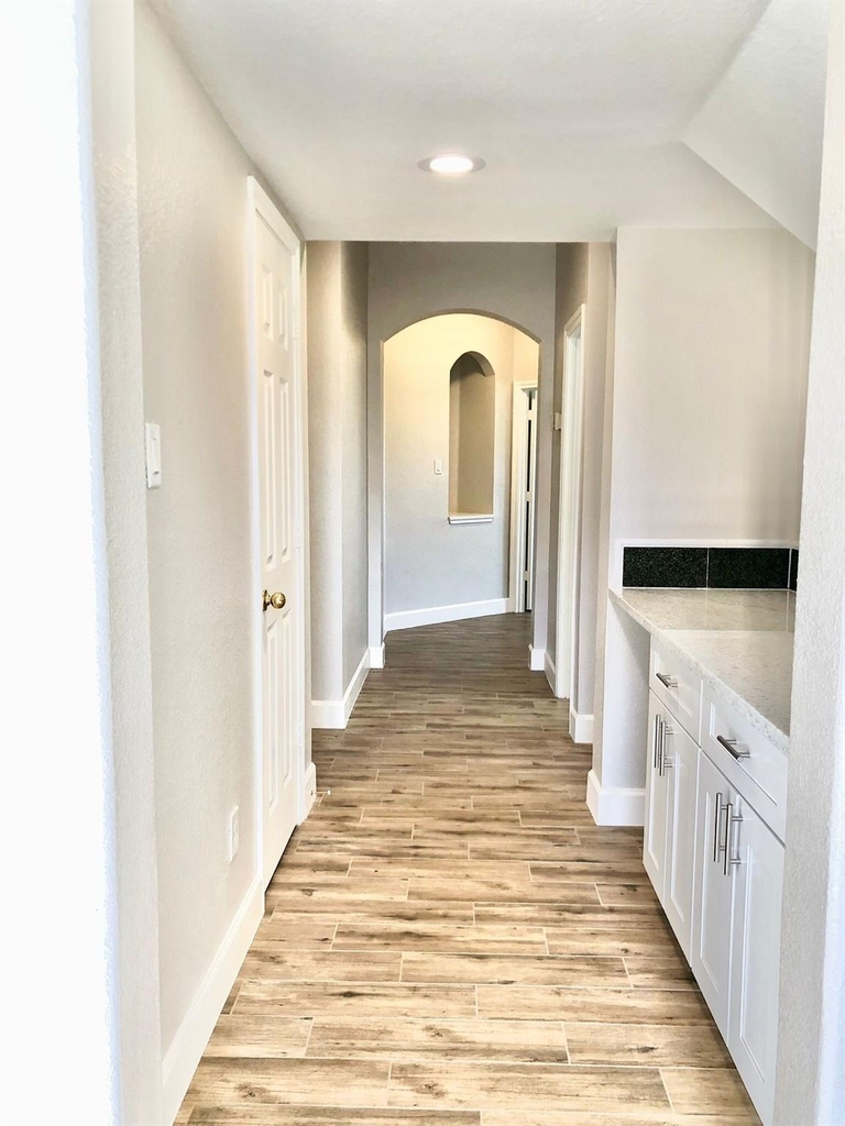5711 Silver Bay Court - Photo 13