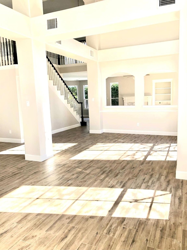 5711 Silver Bay Court - Photo 4