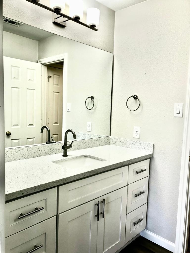5711 Silver Bay Court - Photo 43