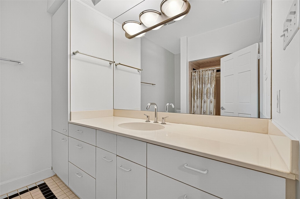 3027 Bissonnet Street - Photo 33