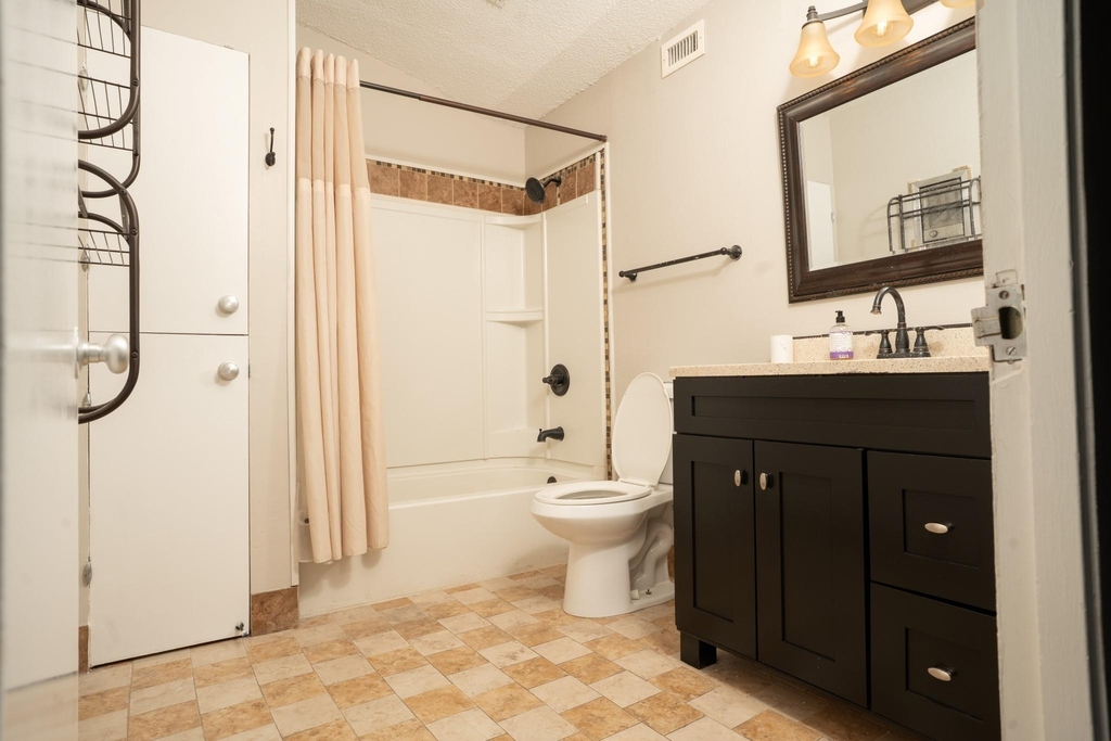 823 S Water Street - Photo 10
