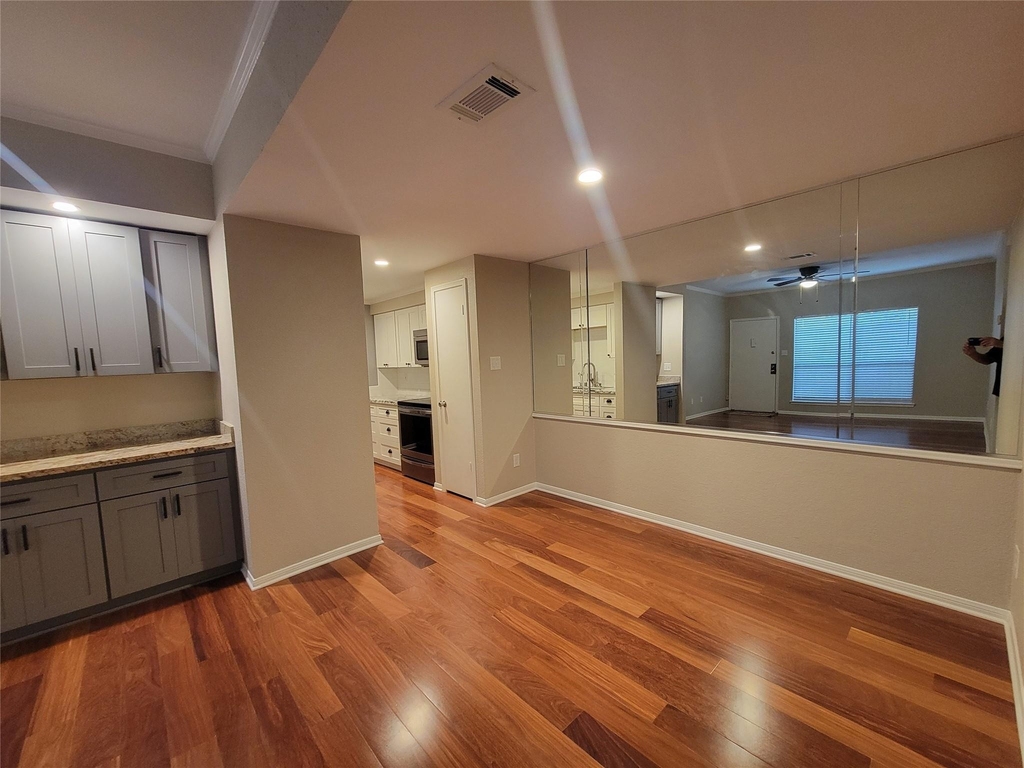 5711 Sugar Hill Drive - Photo 9